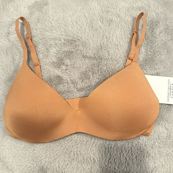 SKIMS T-Shirt Demi Bra (Wireless Form) Ochre Color Size 32C - Picture 6 of 9